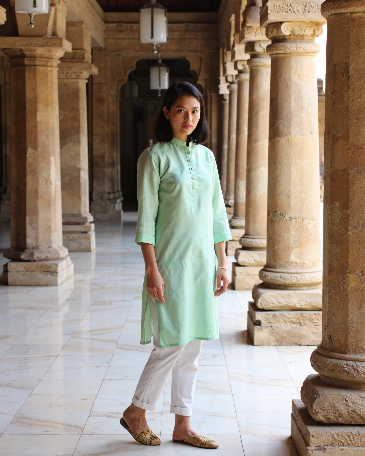 Template example India 2 (female)